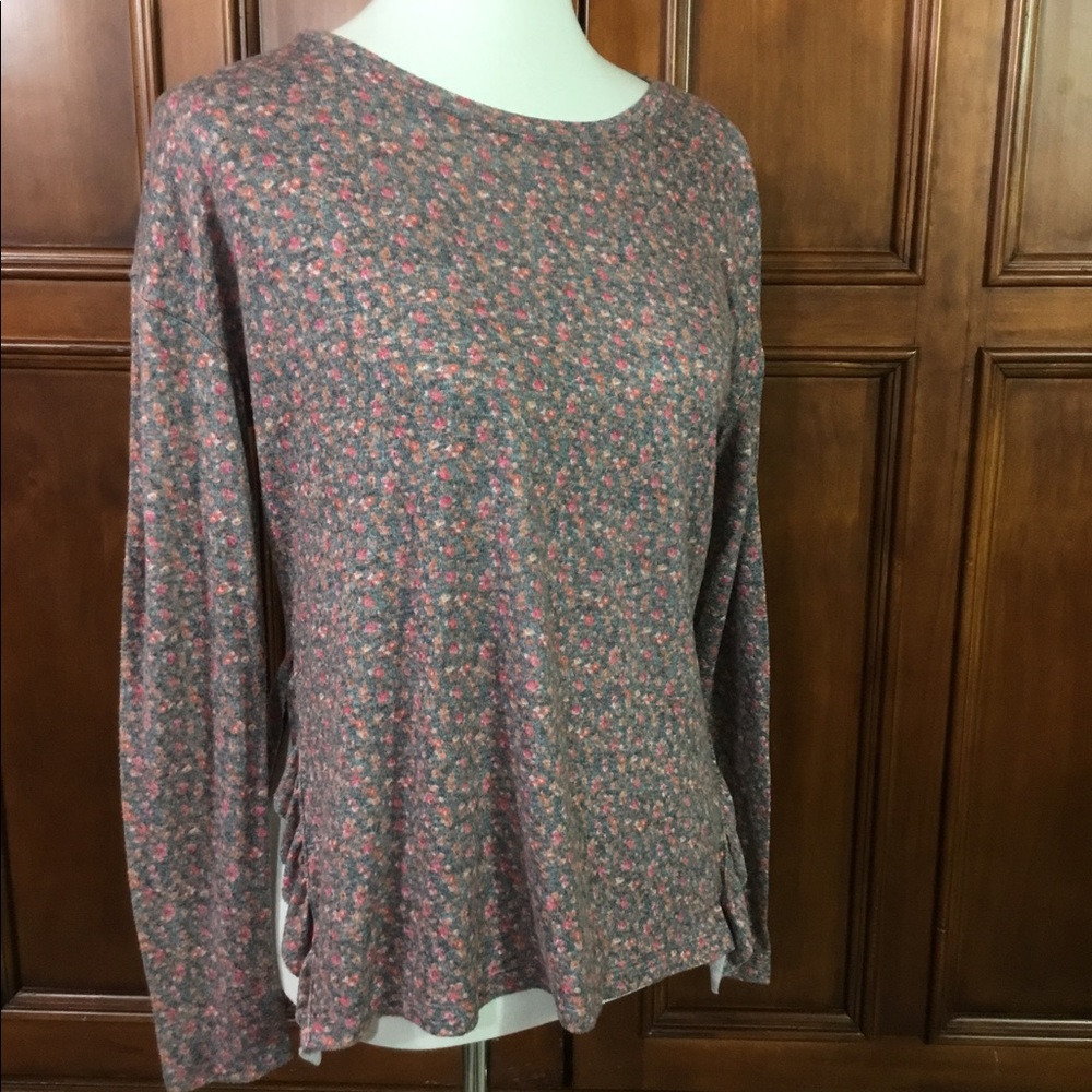 Lauren Conrad Super Soft Floral Ruffle Side Womens